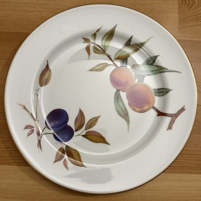 Royal Worcester Evesham Gold 10  Dinner Plate Porcelain England Replacement New