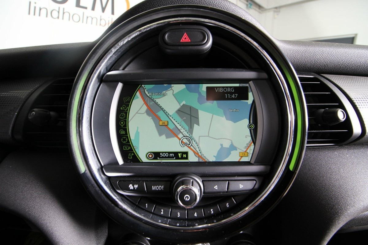 Mini Cooper 1,5 136
