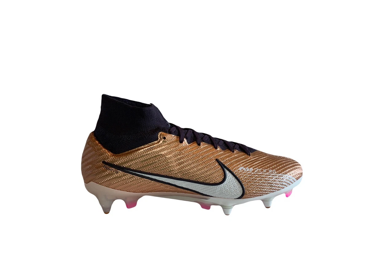 Soccer cheap boots 22