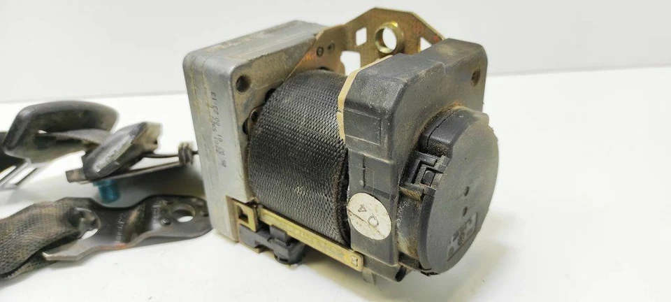 Mercedes-Benz C W203 2001 Left Front Seat Belt 2018680222 UST43437 - Image 4 of 4