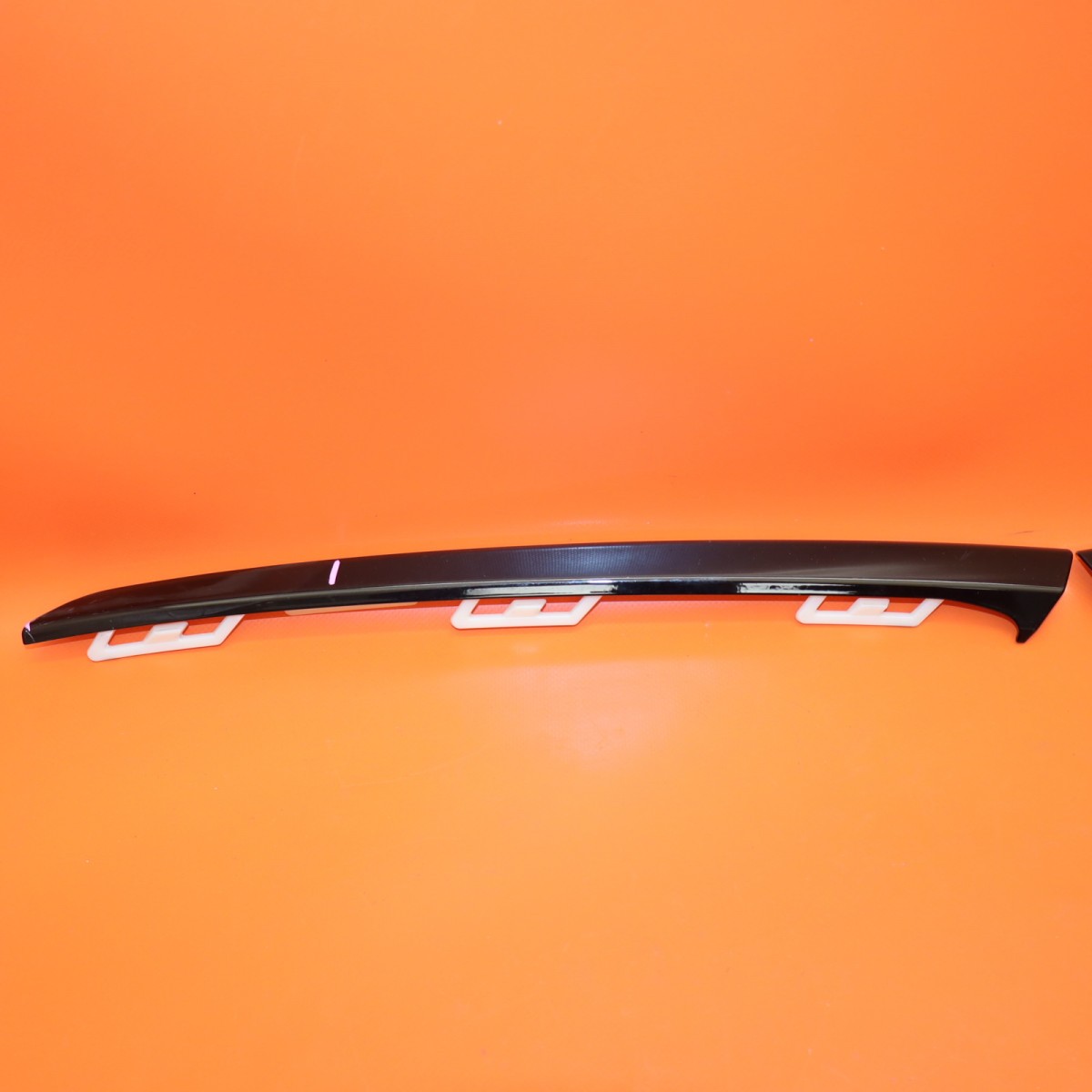 BENTLEY BENTAYGA REAR BUMPER MOLDING LEFT RIGHT 2017 2018 2019 2020 36A807712