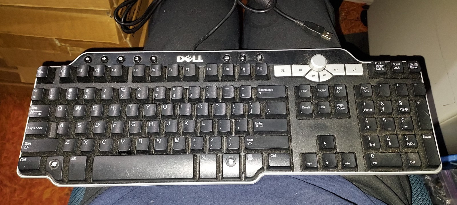 Dell, SK-8135  Multimedia USB Keyboard with vol. knob OC3H