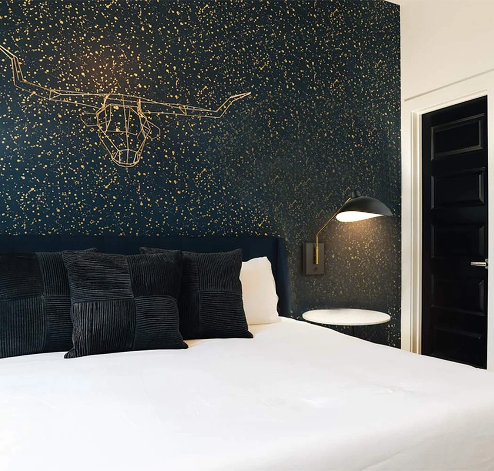 Aplique de pared enchufable CLAXY brazo oscilante luz de pared negro mate con puerto de carga USB... Foto 3 de 4