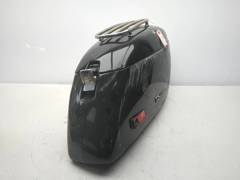 97-04 Honda Valkyrie Tourer 1500 GL1500CT Right Saddle Bag Luggage Case - Image 3 of 4