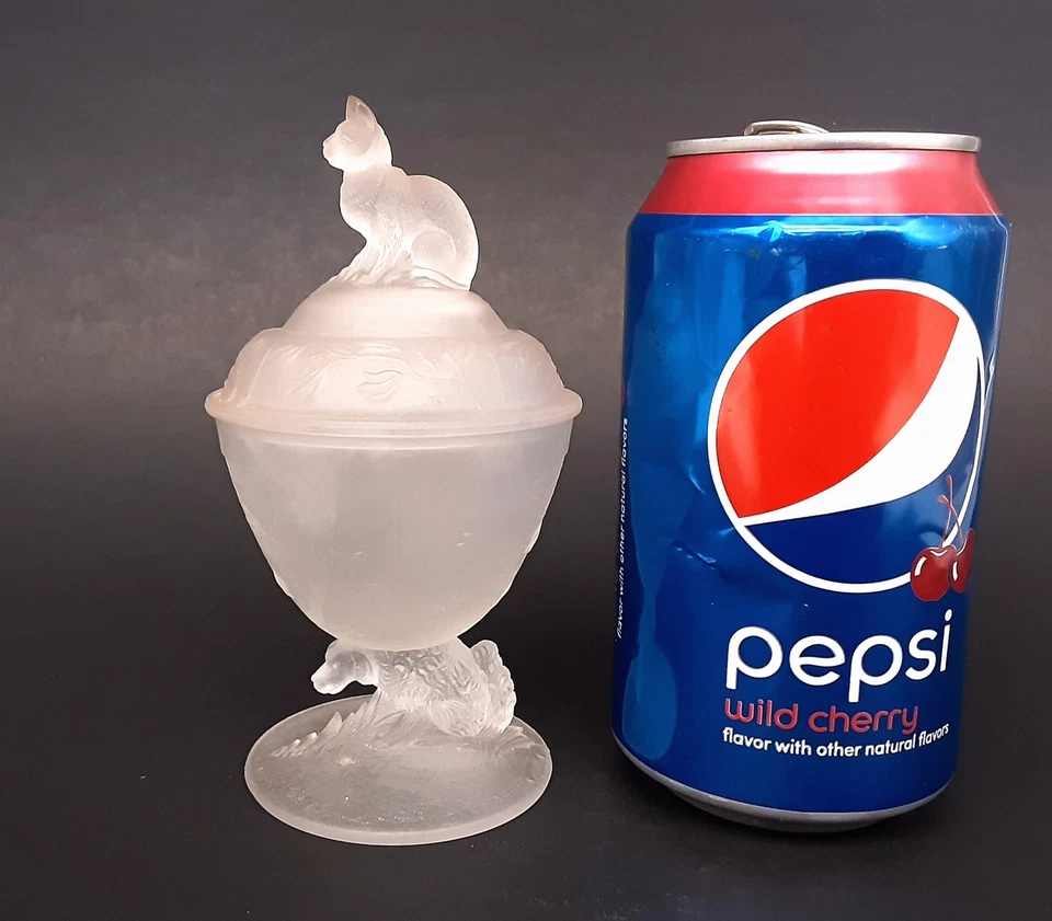 Raro Antiguo "CORDERO DE PIE" Juguete Infantil Vidrio Esmerilado 5" Cubierto Azucarero EAPG Foto 4 de 4