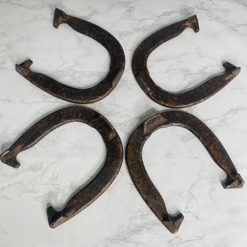 Vtg PROFESSIONAL EAGLE RINGER HORSESHOES 2 1/2 LBS DULUTH USA SET OF 4