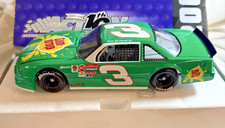 Dale Earnhardt Jr. Cards and Autographed Memorabilia Guide 41