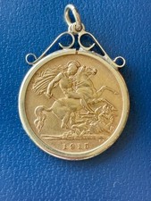 1915 Sydney mint Half Sovereign 22ct gold Coin in 9ct gold pendant mount