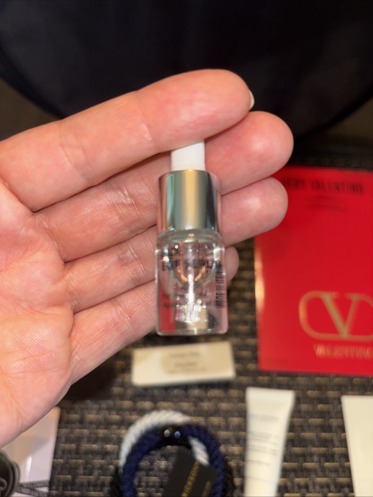 Armani La Mer Valentino Tom Ford beauty bag holiday gift Set Girl 🎁 $299 p thumbnail 5