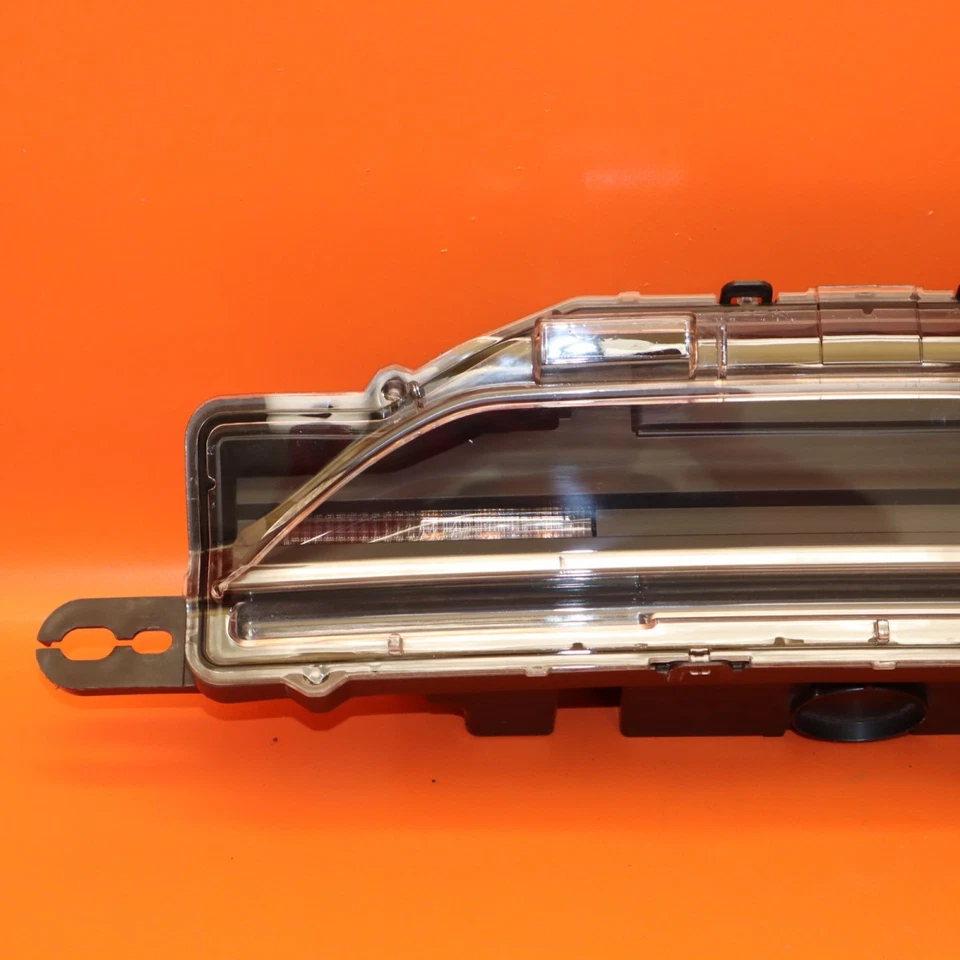 LEXUS LC500 BRAKE LIGHT LOWER CENTER 2018-2020 2021 2022 2023 2024 OEM - Image 4 of 4