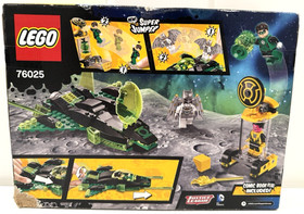 Lego DC Comics 76025 Green Lantern vs. Sinestro - sealed damaged box