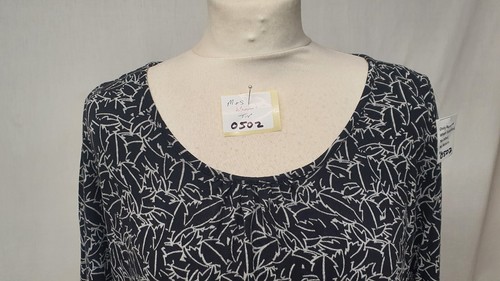 M&S White Geometric on Black Long Sleeve Scoop Neck Top Size 14 (502) - Picture 3 of 12