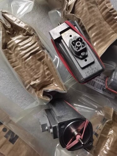1PCS NEW FIT FOR Proportional valve displacement sensor 02-331701-SH - Picture 2 of 2