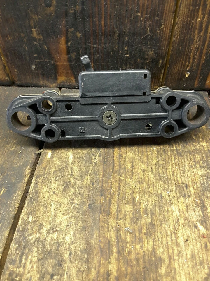 94-99 SUZUKI RF600R RF600 RF 600 pestillo asiento pasajero trasero OEM Foto 3 de 4