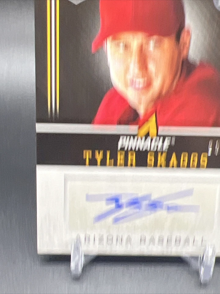 Autógrafos de novato Tyler Skaggs 2013 Pinnacle RC #/25 RC Arizona #TS Foto 3 de 4