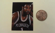 Oscar Robertson Milwaukee Bucks Head Shot HOG Mini Oddball