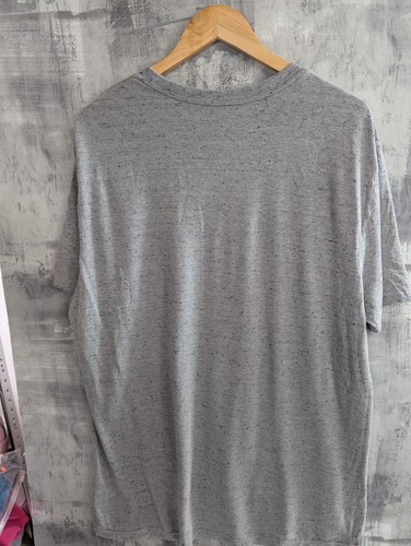 Disney Mickey Mouse 2 XL Men T Shirt Grey Short Sleeve - Picture 2 of 3