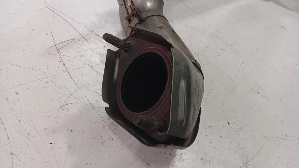 Nissan Rogue Exhaust Crossover Pipe 2014 2015 2016 2017 - Image 4 of 4