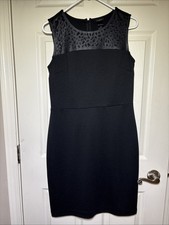 Ann Taylor Sleeveless Black Dress Size 6 ￼