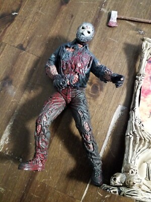 McFarlane Movie Maniacs Bloody Variant Jason Voorhees Goes