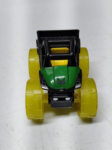 John Deere 46435B Monster Treads Lightning Wheels Gator Vehicle Plastic - Picture 2 of 10