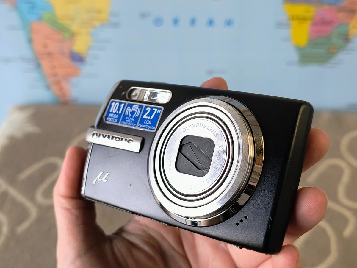 Olympus Stylus 1010 / µ (mju) 1010 10.1MP Digital Camera - Black 