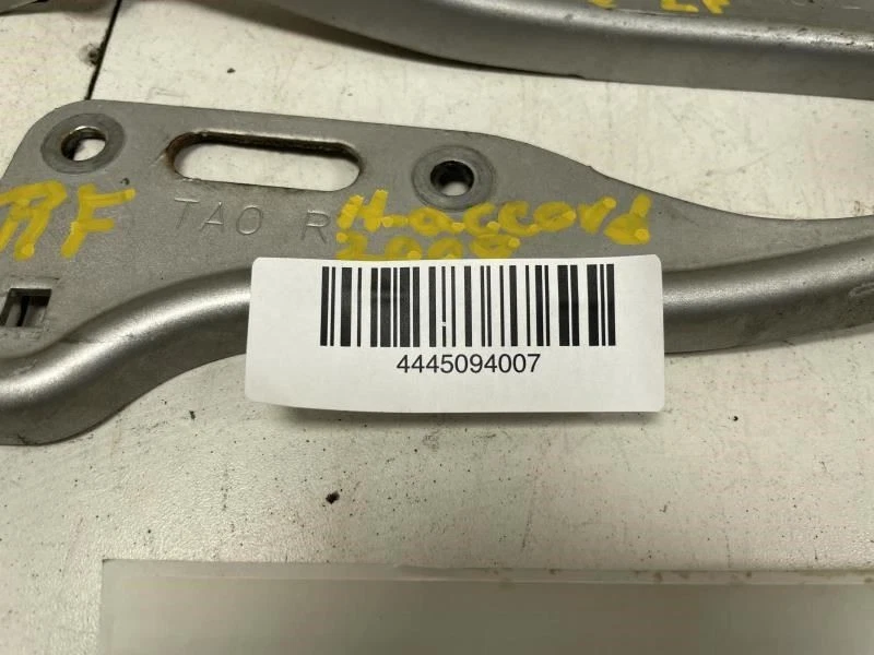 2008 Honda Accord LX ПЕРЕДНЯЯ ЛЕВАЯ И ПРАВАЯ ПЕТЛЯ КАПОТА OEM + - Изображение 2 из 4