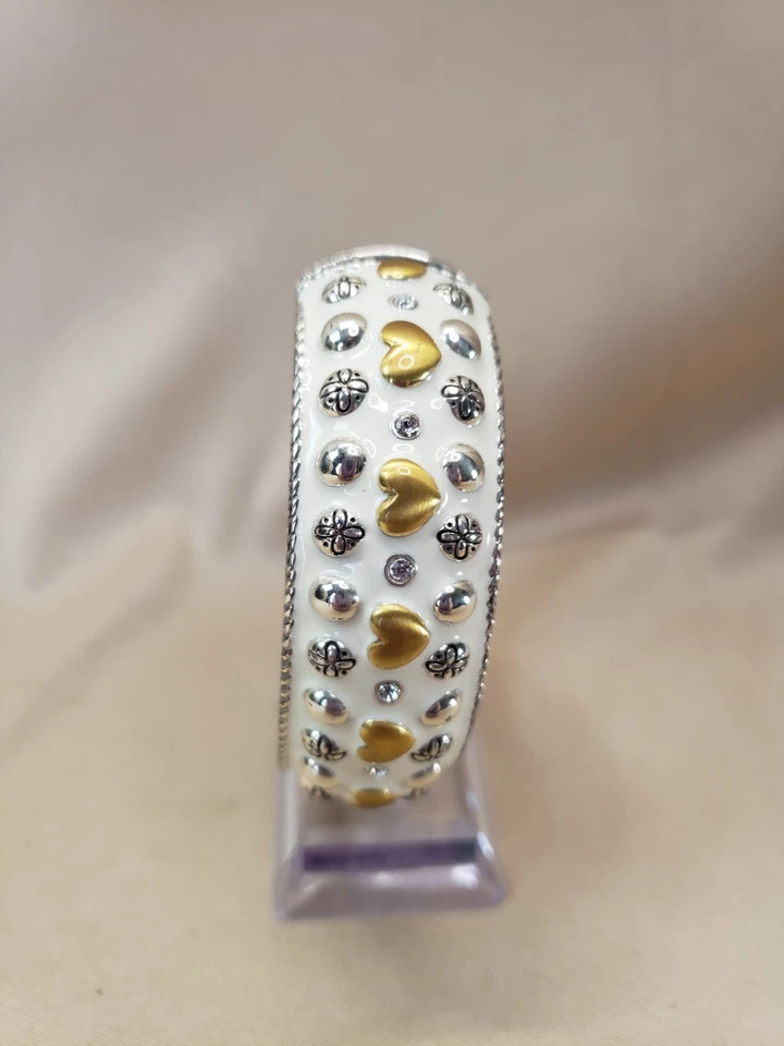 Pulseira magnética articulada corações esmalte branco Brighton - Imagem 4 de 4