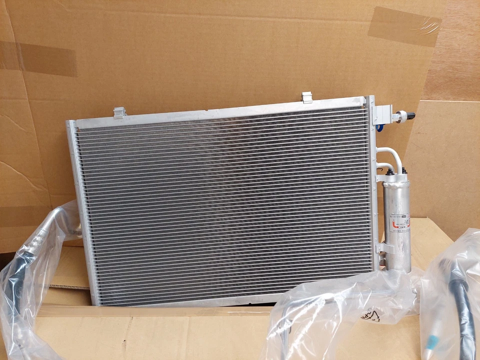 Ford Fiesta Mk6 AC Air Conditioning Condenser W/ Suction Hose 1787028 Genuine - Image 4 of 4