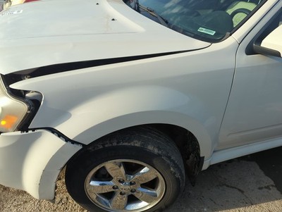 2010-2011 Mercury Mariner Driver Fender Y01CR