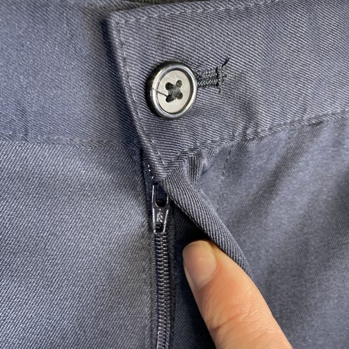 Izod Golf Shorts Mens 40 Navy Blue Zip Pockets Cargo Stretch Wicking UPF NEW $50 - Picture 8 of 15