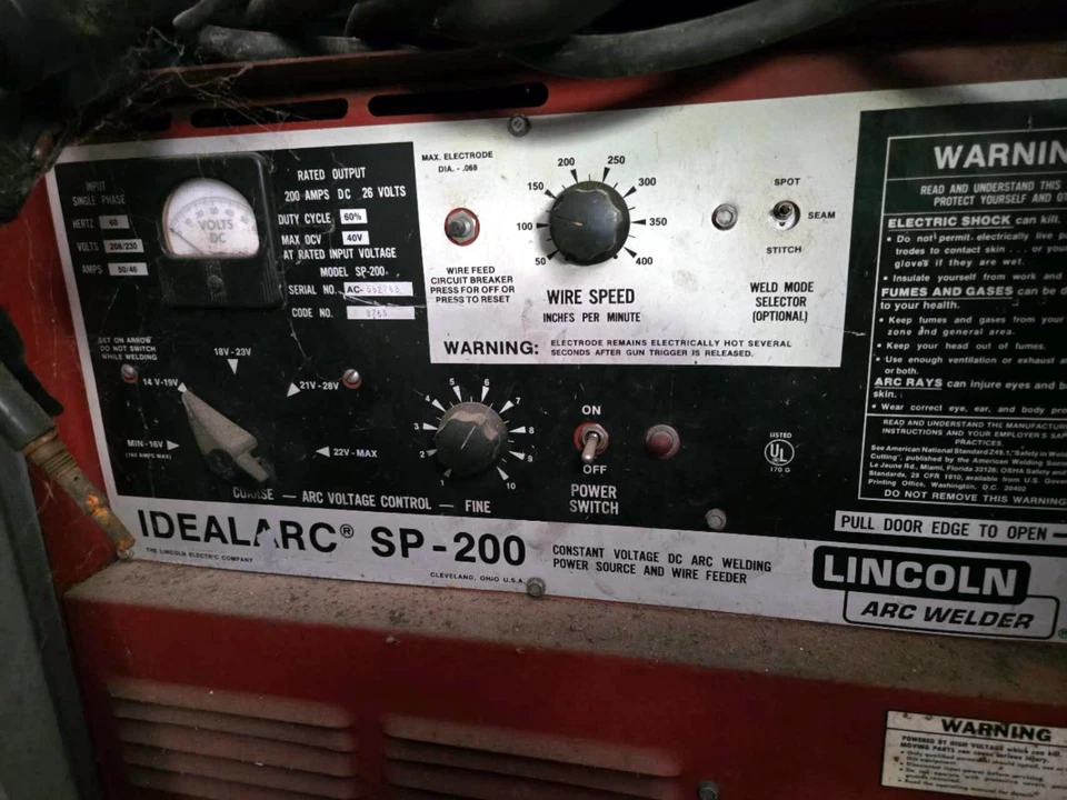 Pistola soldadora Lincoln Electric IdealArc SP-200 MIG/cable/carro rodante/cable de tierra Foto 2 de 4