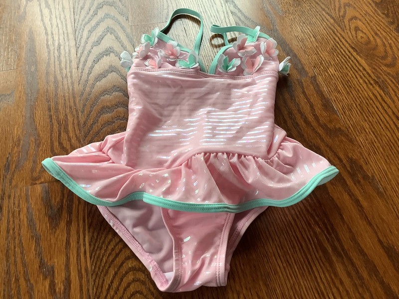 Floatimini Girls Swim Suit One Piece Flowers Size 5 Gently Used