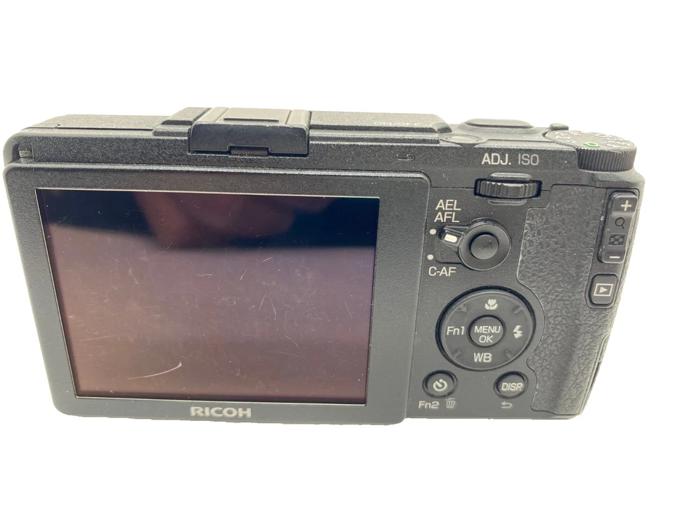 [Only 3349 Shots] RICOH GR II 16.2 MP Compact Digital Camera 18.3mm f2.8 - Image 3 of 4