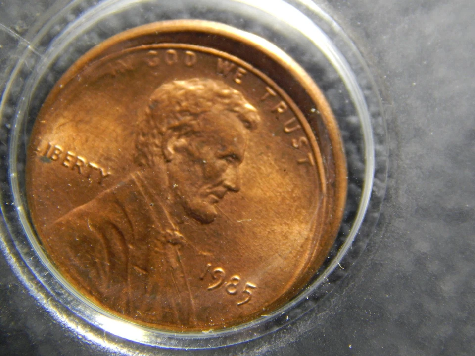 1985 Lincoln Penny HUGE Rare Offset Strike Mint Error RED Lustrous Coin - Image 4 of 4