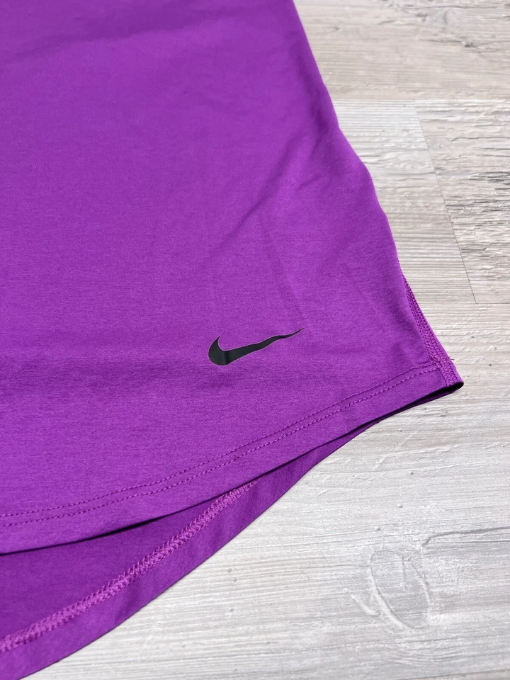 Camiseta sin mangas deportiva Nike cuello halter entrenamiento gimnasio entrenamiento talla M Foto 3 de 4