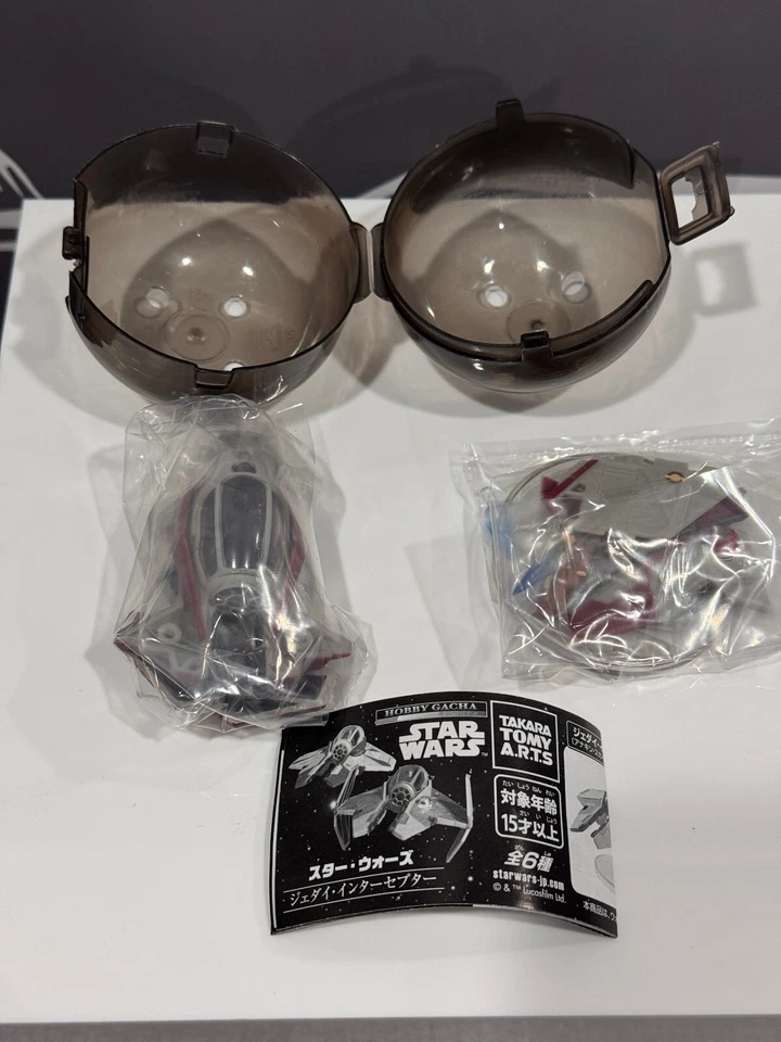 Star Wars Celebration 2025 Red Jedi Interceptor Takara Tomy Cápsula Juguete ¡NUEVO! Foto 2 de 4