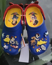 CROCS Mens SZ 4 Womens SZ 6 DISNEY Snow White Classic Clog New With Tag