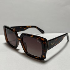 Quay Polarized Total Vibe Mini 125 Sunglasses. CLEAN 
