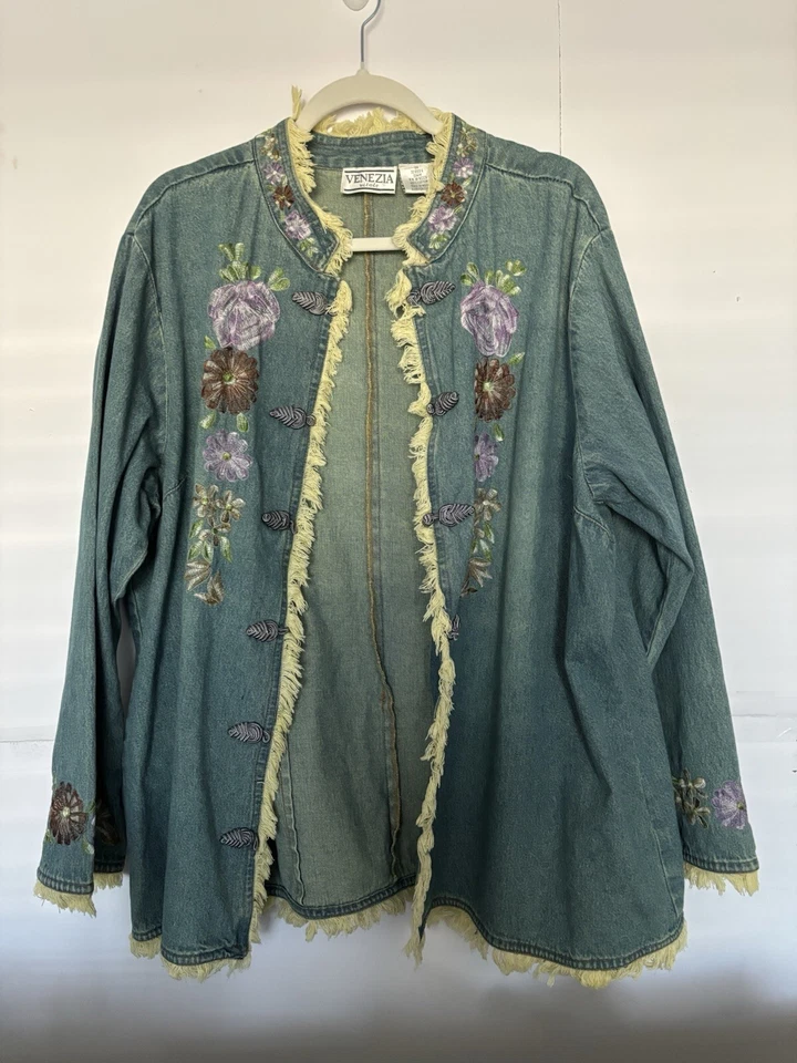 Chaqueta Venezia Talla 2XL Denim Bohemia Folk Flecos Floral Bordada Asiática Foto 3 de 4