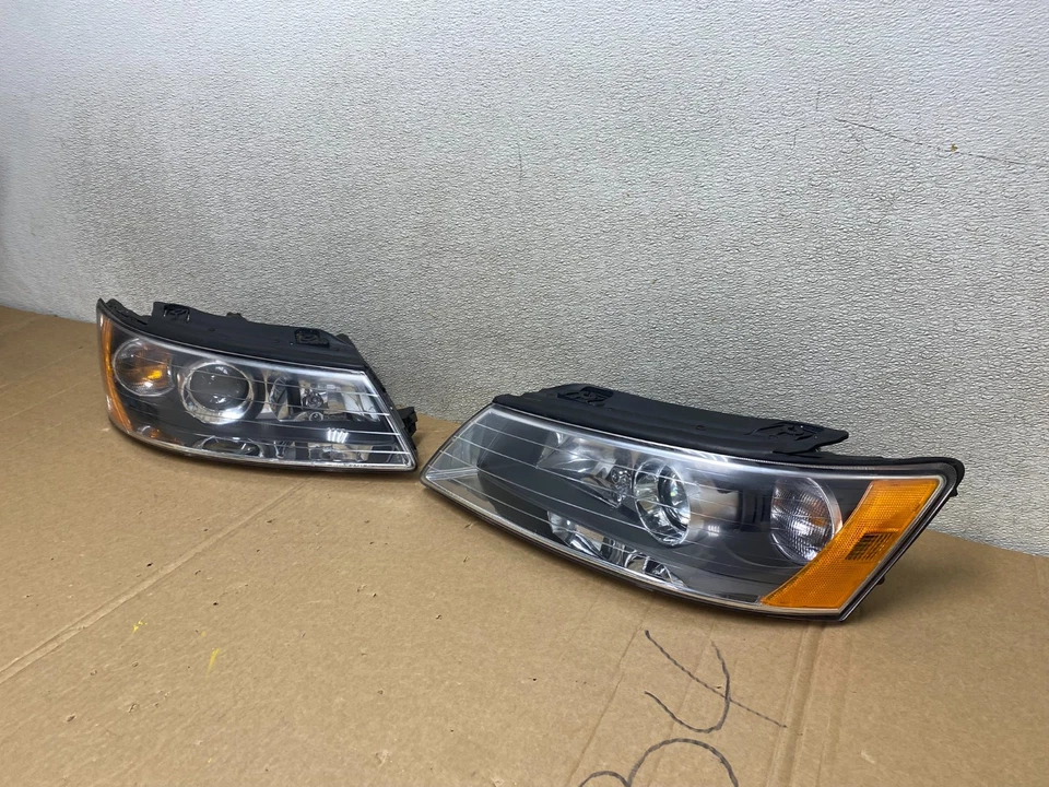 2006 to 2008 Hyundai Sonata Left+Right Side Headlights Halogen U9756 DW - Image 2 of 4