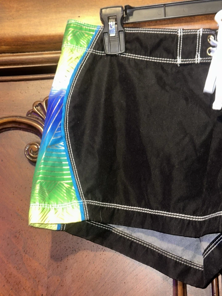 Women’s OP Black Board Shorts Size Medium  - Image 2 of 4