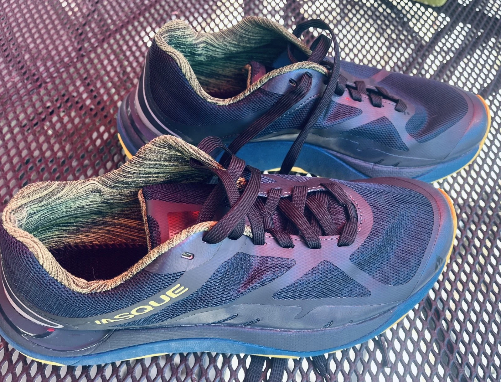 VASQUE Trailbender II Trail Running Shoe - Men's Size 9.5 M (Hard to find!)
Opens in a new window or