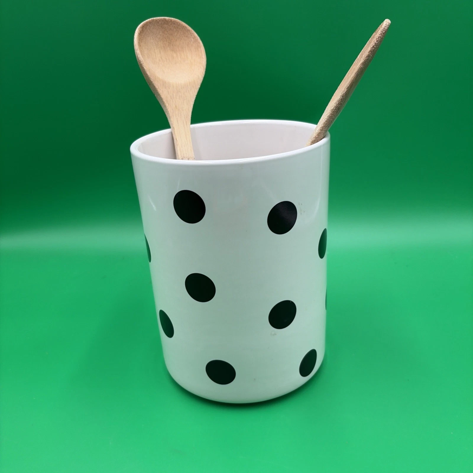 KATE SPADE White & Black Polka Dot Ceramic Utensil Holder, 7.5x5.5”