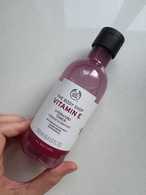 The Body Shop - Vitamin E Hydrating Toner 250ml für alle Haut geeignet