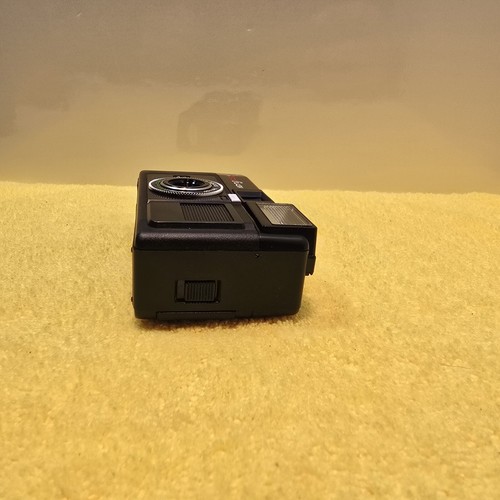 Vintage Pocket Fujica 350 Flash Fujinon Wide 20mm - 110 Film Camera, Works. - Picture 10 of 10
