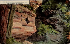 Vintage Postcard Delton Wisconsin Devil Post Office Mirror Lake Rock Formations
