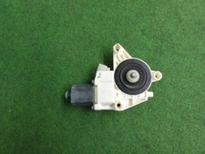 Original Mercedes-Benz W246 B-Klasse Motor Fensterheber vorne rechts A2469065200 Original Mercedes-Benz W246 B-Klasse Motor Fensterheber vorne rechts A2469065200