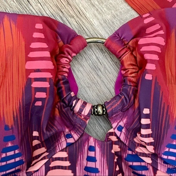 Maiô Vix Paula Hermanny colorido estampa boho sem alças peça única tamanho 6 - Imagem 3 de 4