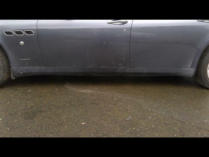 07 MASERATI Left LH Driver Rocker Moulding